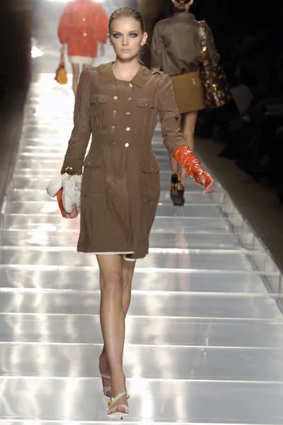 Look 34